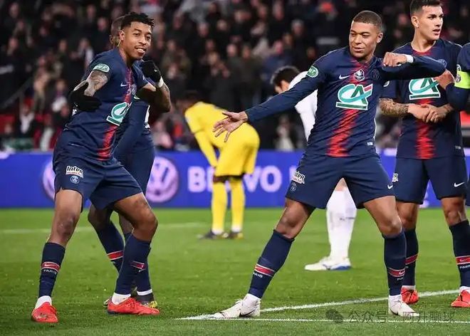 包含巴黎圣日耳曼大胜,欧冠四强前景更加明朗的词条 包含巴黎圣日耳曼大胜,欧冠四强前景更加明朗的词条